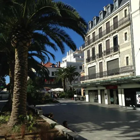 Biarritz, 2 Pieces, 6 Personnes - Fr-1-3-407 * بياريتز